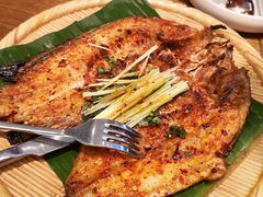香茅草烤罗非鱼-云海肴·汽锅鸡·云南菜(苏州中心店)