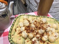 花生碎炸汤圆-思博半步颠小酒馆(梦时代店)