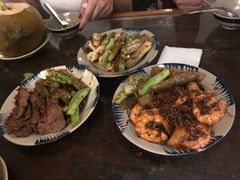 -Cuc Gach Quan Restaurant