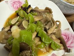 -蔼若春.传承三十年云南菜(金碧公园店)
