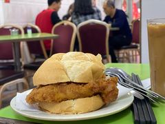 猪扒包-胜利茶餐室