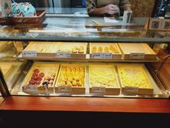 面包甜点陈列柜-南宋胡记(杭州体育场路店)