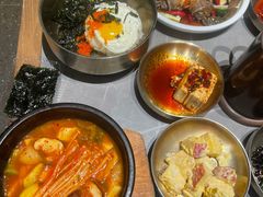 -草家酱蟹炭火烤肉店(珲春南路一店)