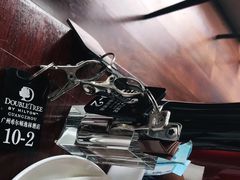 餐具摆设-广州希尔顿逸林酒店-OPEN開·全日制餐厅·海鲜·小火锅·自助餐(东风路店)