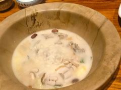 -滇香肴·云南菜蒸汽石锅鱼(云南北路店)
