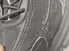 -京伟修鞋洗鞋奢侈品皮具护理店