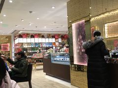 -VENCHI 闻绮(北京国贸商城店)