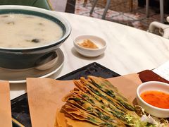 -悦得闲广式点心茶楼(蓝鲸世界店)