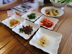 配烤肉小菜-紫霞门韩国料理烤肉(深南东路店)