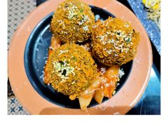 墨鱼芝士饭团-KCOOKING概念韩餐(世茂52+店)