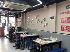大堂-俭让佬妈现卤串串(温江总店)