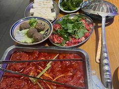 -洱火云南酸菜牛肉火锅(石景山当代商城店)