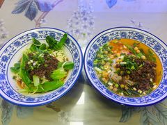 -渝之汇牛肉豌杂面