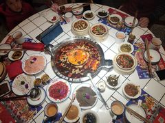 -贤合庄卤味火锅(安吉万达店)