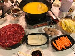 -鲜入围煮花胶鸡海鲜火锅