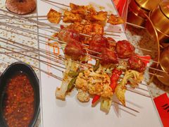 -小董哥烤串·爆汁大油边(故宫店)