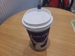 -瑞幸咖啡(长宁来福士B1层店)