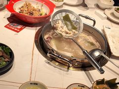 -牛人日志·鲜牛肉骨汤火锅(万科里瑧店)