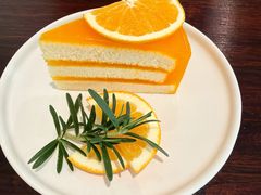 -Chom Cafe and Restaurant