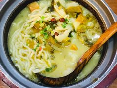 -周鱼小馆石锅酸菜鱼(活力汇店)