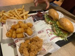 -The Habit Burger Grill 哈比特汉堡(复兴soho店)