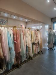 -一揽芳华汉服旗袍体验馆(拙政园店)