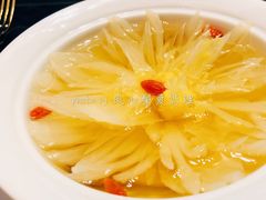象形菊花炖松茸-上海苏宁宝丽嘉酒店·嘉府壹号中餐厅