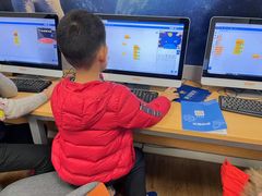 -斯坦星球AI编程·机器人科创·科学实验·信奥·思维·STEM·乐高·竞赛考级(长宁虹桥大融城荟聚中心)