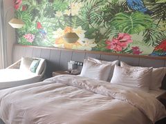 -齐河孔雀王温泉酒店·金孔雀自助百汇