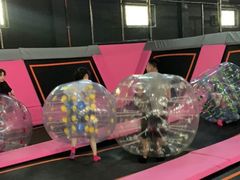 -嘿哟动霸CHUA·新潮玩运动娱乐中心·蹦床滑冰团建乐园