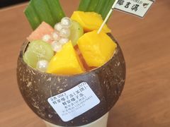 -椰吉满•鲜椰饮品(侨港黑金冠好店)