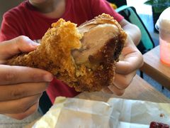 麦麦脆汁鸡腿-麦当劳(展览路店)