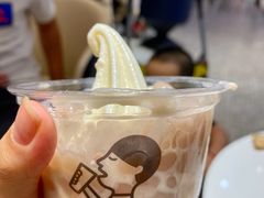 爆芋泥雪糕杯-喜茶(迪士尼小镇DP店)