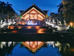 -亚龙湾喜来登·美景台大堂吧