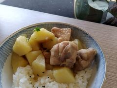 土豆焖鸡饭-春笙食堂.丼饭拉面寿司(GOGO新天地店)