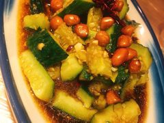 凉拌黄瓜-早酒肖汉老味拌面