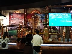 -皇冠自酿啤酒坊(中国红街5号楼店)
