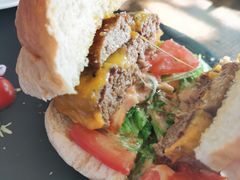 -HIGH FIVE哈福手工汉堡(桂林路店)