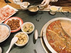 -沸炉重庆老火锅(军事博物馆店)