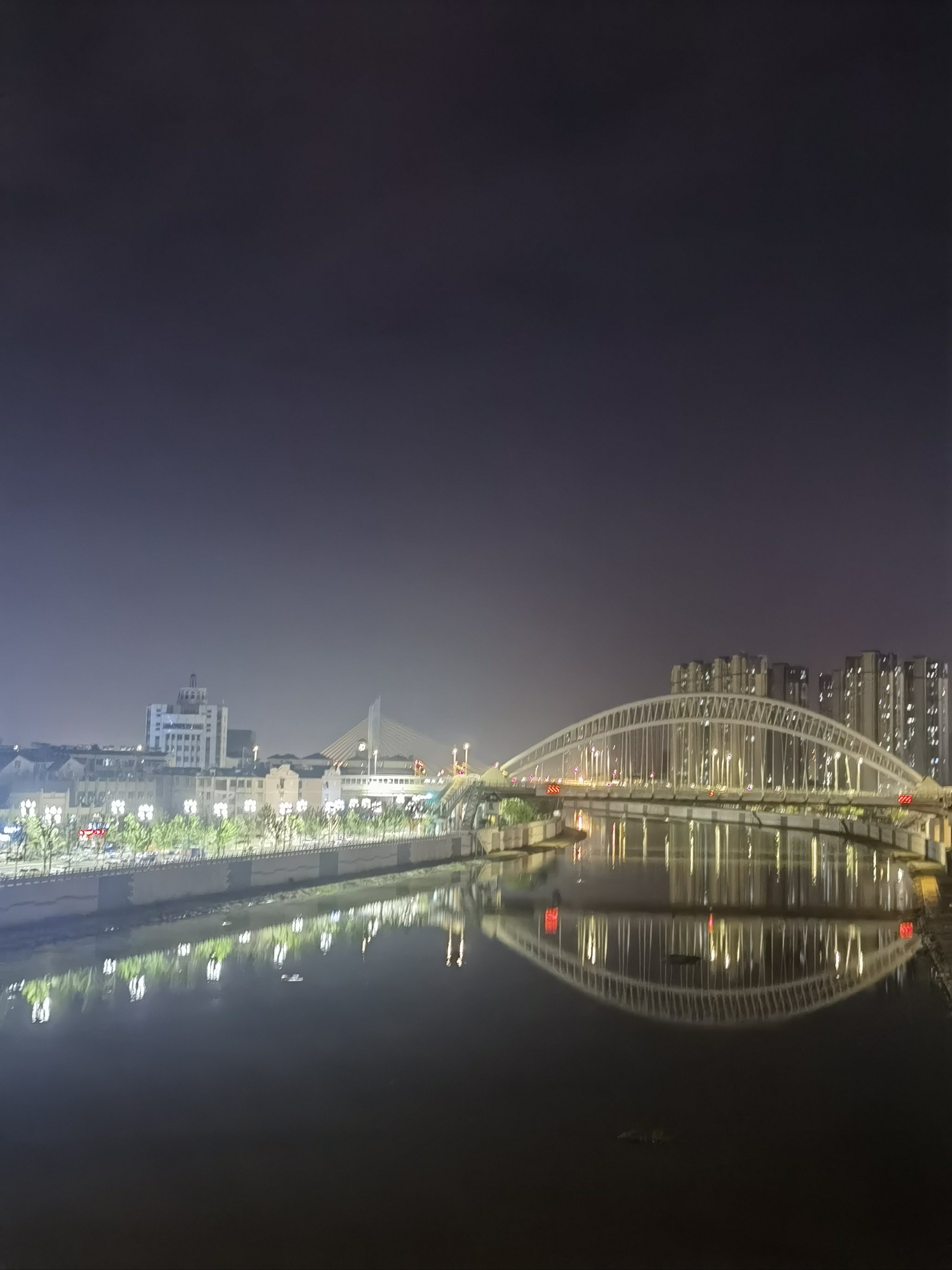 夏天夜晚的景色图片