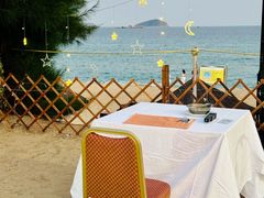 -亚龙湾希尔顿自助餐厅·海鲜·烧烤·沙滩BBQ·现场乐队