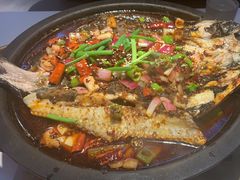 -鸣记脆皮烤鱼·海鲜烤鱼(三八广场店)