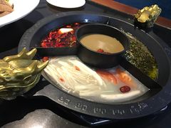 -重庆德庄火锅(体育中心店)