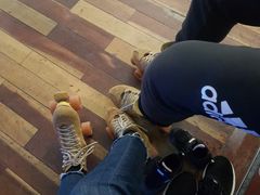 -奔马滚轴溜冰场