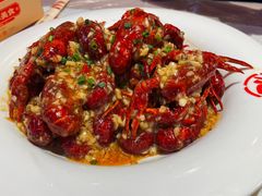 -肥肥虾庄·金牌油焖大虾(首义路店)