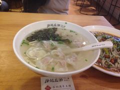小馄饨-凤起龙游老面包子(凯德晶品店)