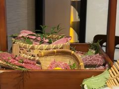 -山川小町·极番烧肉(新地假日广场店)