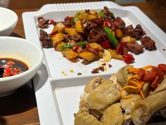 -隔壁老王·家常云南菜(皇冠店)