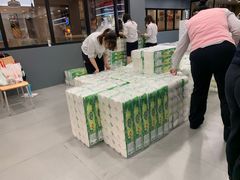 -华联商厦(火车站店)