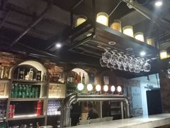 -麦凯伦烧烤·精酿超级工厂店(金桥总店)